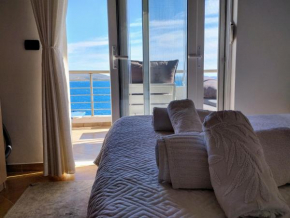 Sandra's Seaview Apartments